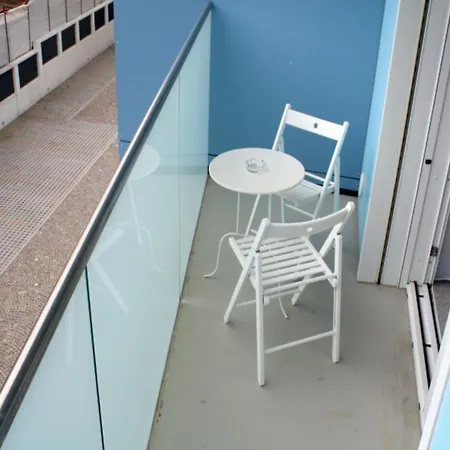Bright And Colorful In Lignano Apartman