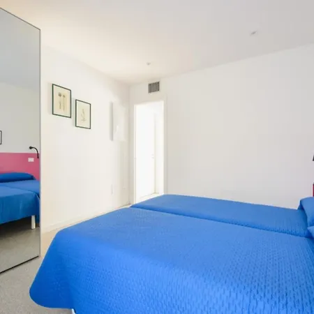 Apartman Bright And Colorful In Lignano Lignano Sabbiadoro